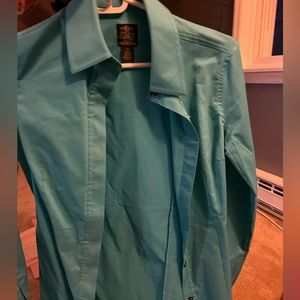 Noble Outfiters perfect fit show shirt